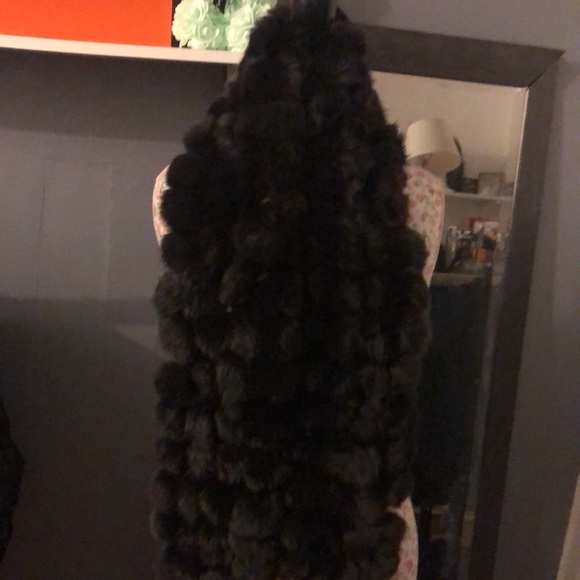 Fur Pom Pom scarf - Picture 7 of 9